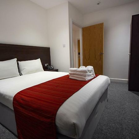 Somerville Apartments London Heathrow Hillingdon Dış mekan fotoğraf
