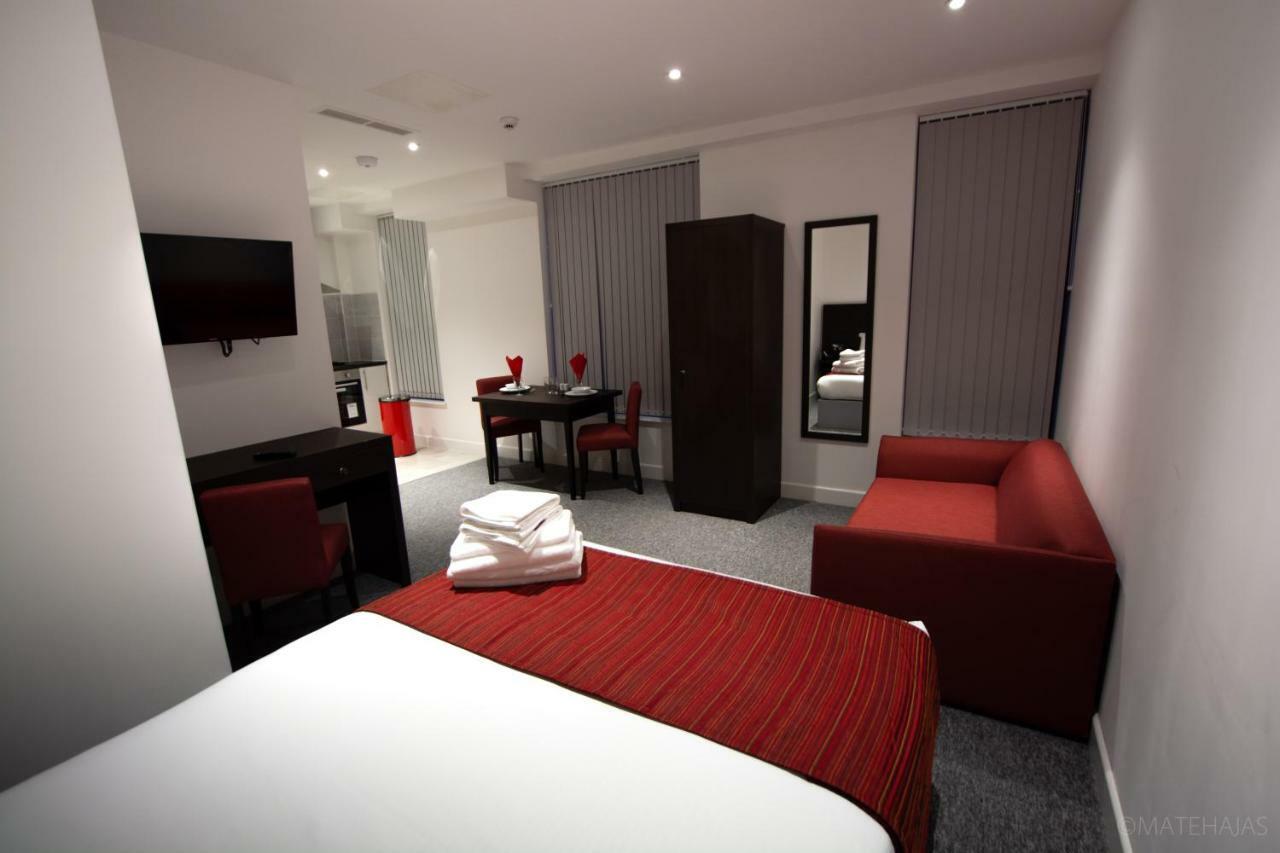 Somerville Apartments London Heathrow Hillingdon Dış mekan fotoğraf